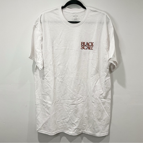 Black Scale Dyadic Short Sleeve Tee in White - Picture 3 of 8